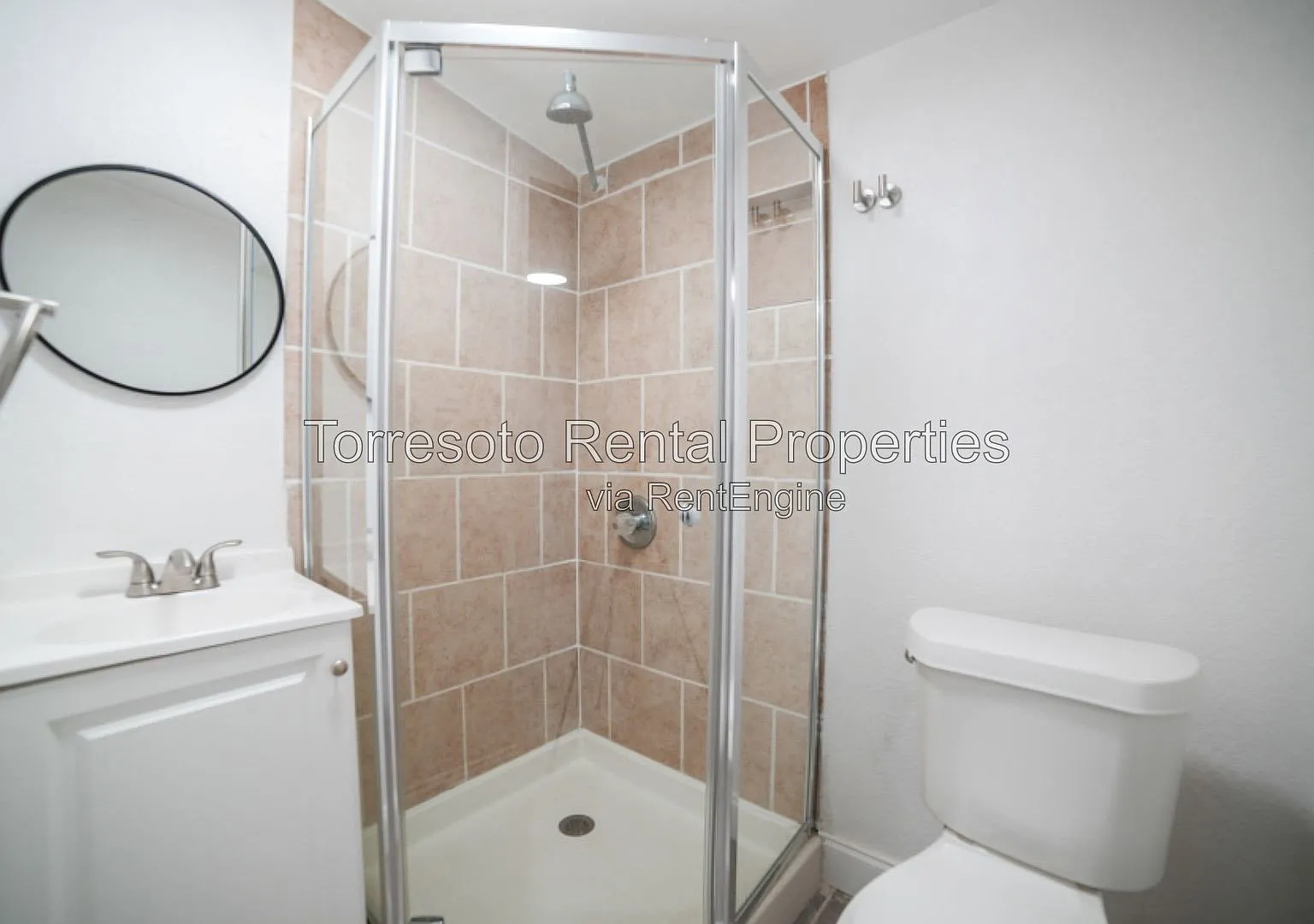 1 bed, 1.0 bath, $950 — Photo 3