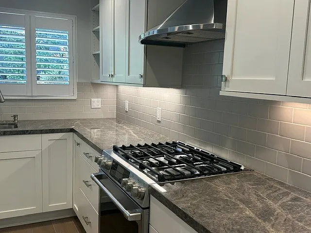 3 bed, 1782 sqft, $6,400 — Photo 4