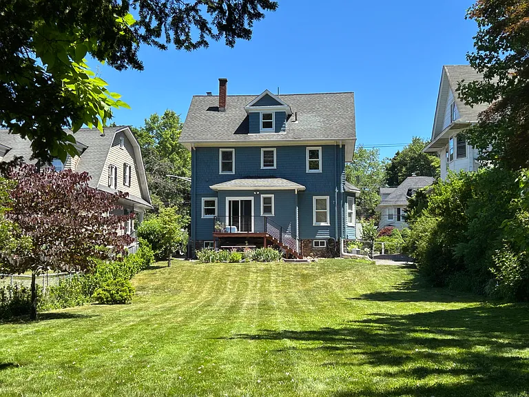 186 Godwin Ave — Photo 21