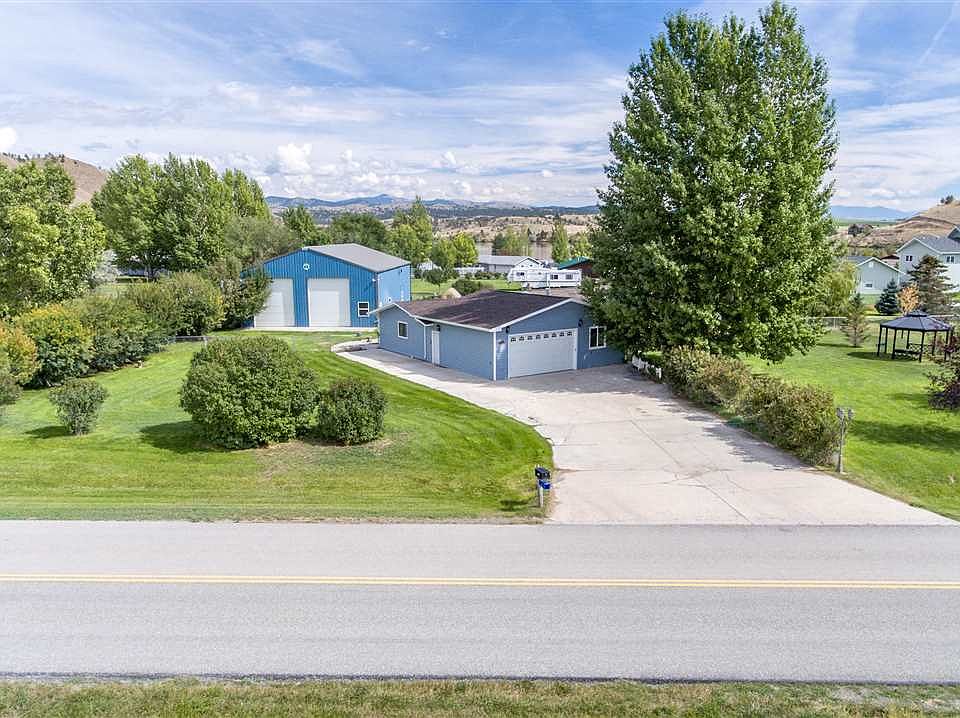 1st image of 5573 Lake Helena Dr