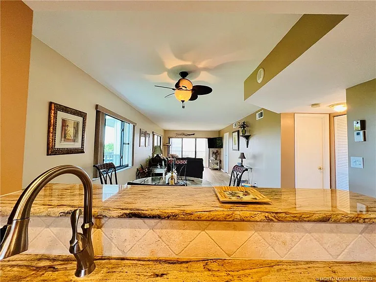 9400 S Ocean Dr #201B — Photo 13
