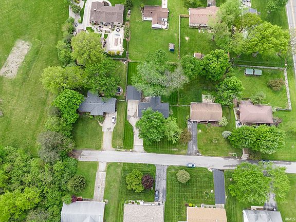 4th image of 3725 Pineview Dr