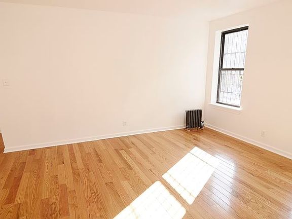 3rd image of 573 Isham St #1NF