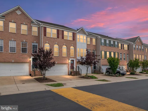 86 Two Rivers Dr, Edgewater, MD 21037