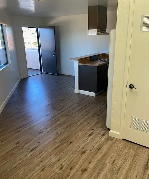 3910 Portola Dr — Photo 11