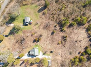 256 Baumgartner Rd, Harriman, TN 37748