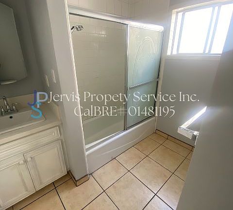 4th image of 8700-8710 Rosecrans Ave #8700-216