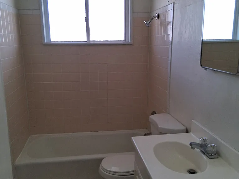 1740 Rood Ave #1740 — Photo 6