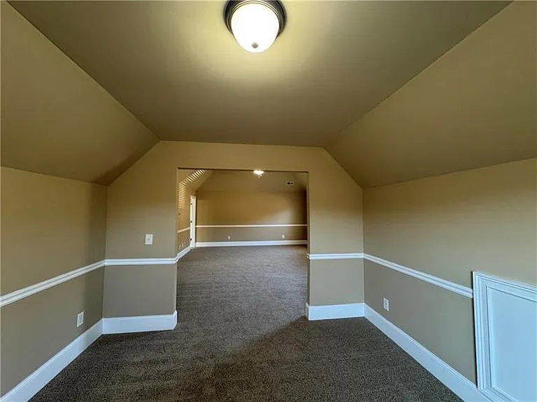 352 Plymstock Dr — Photo 13