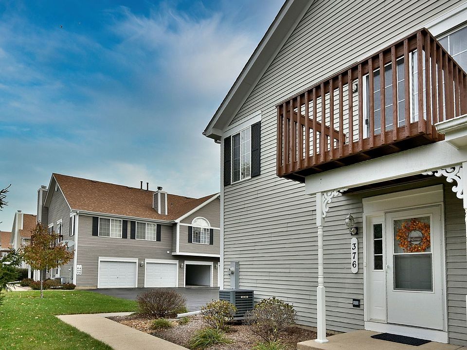1st image of 376 Sandhurst Ln #376
