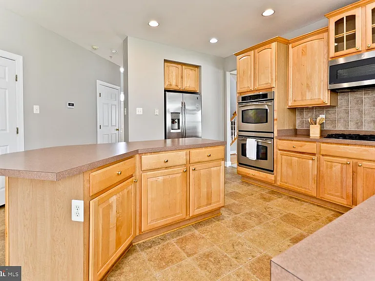 8006 Kingsmill Rd — Photo 16