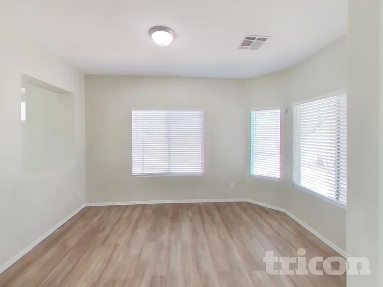 1025 Oceanwood Ave — Photo 17