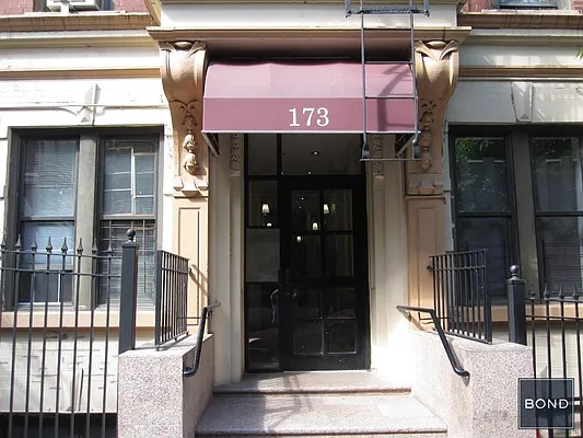 Rented by Bond New York | media 11