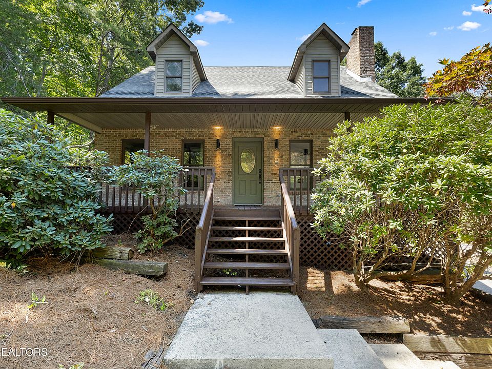 1st image of 208 Chestnutview Dr