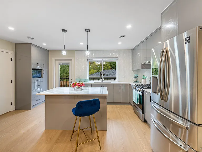 8926 Shepherd Way #UPPER HOUSE — Photo 13