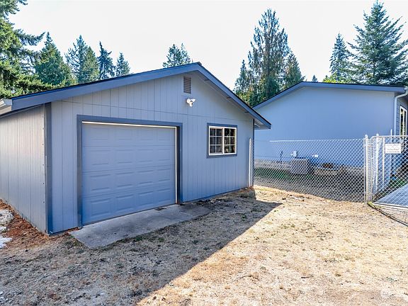2nd image of 13623 140th Avenue NW