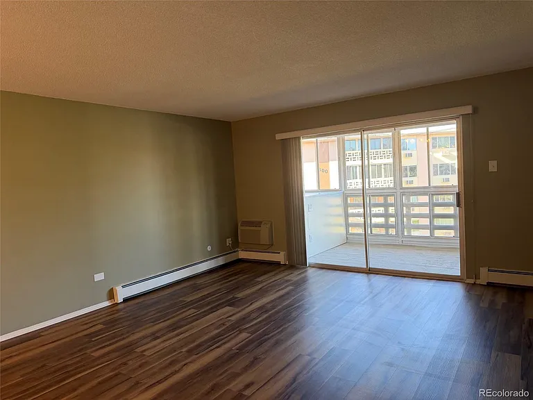 350 S Clinton St #10C — Photo 6