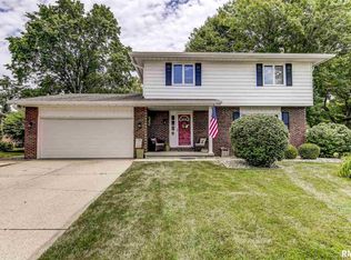 8 Delano Ln, Springfield, IL 62703