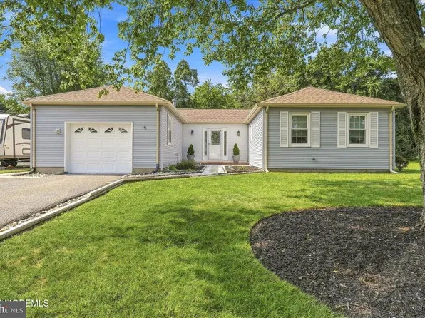 113 Driftwood Ln, Lanoka Harbor, NJ 08734
