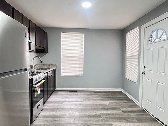 3rd image of 10739 S State St