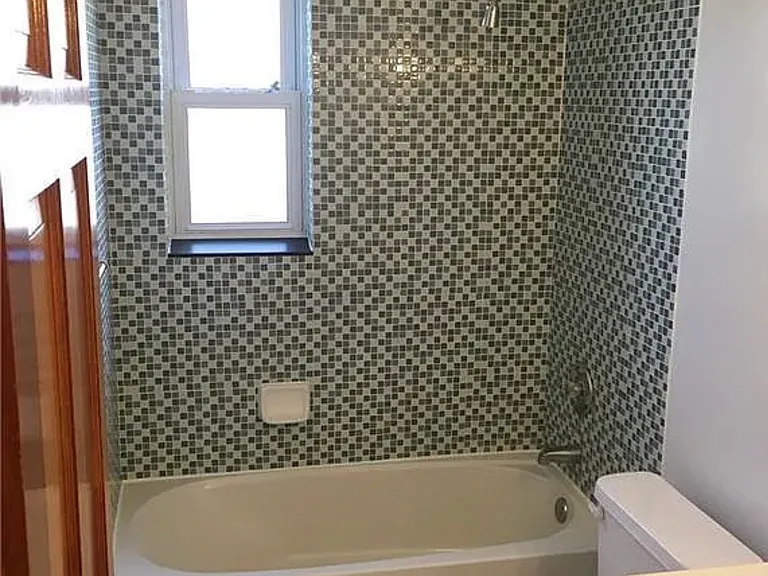 1524 Glenbeck Ave #3 — Photo 2
