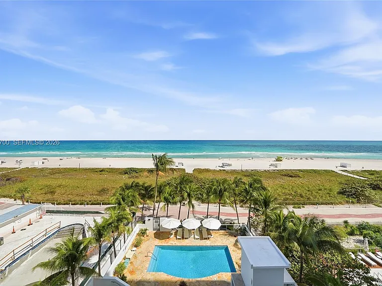 5801 Collins Ave #700 — Photo 39
