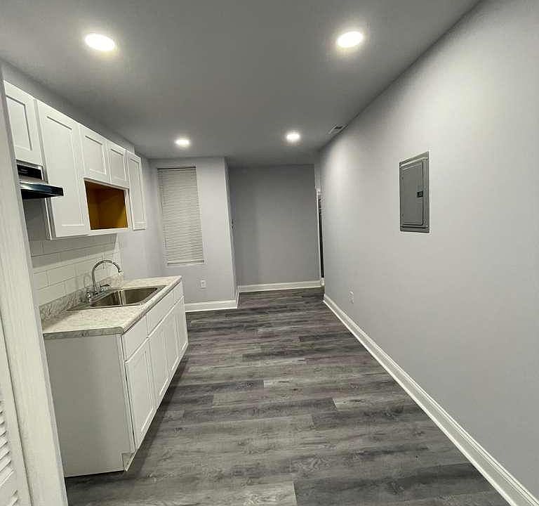 1st image of 1212 W Allegheny Ave Floor 2