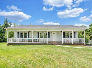 1096 Coupies Ln, Goode, VA 24556