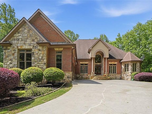 2nd image of 211 Arbor Green Run