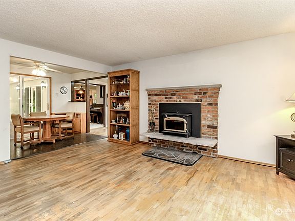 5th image of 30643 56th Avenue S