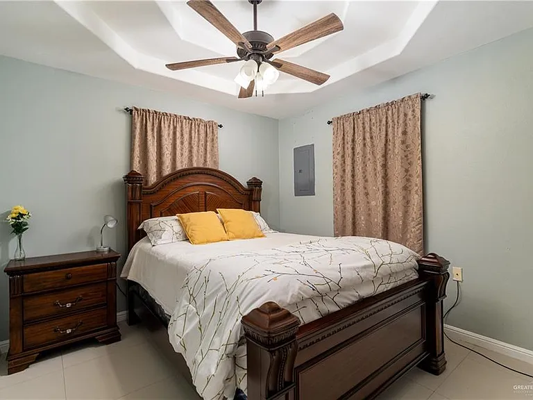 1510 Arboledas Dr — Photo 6