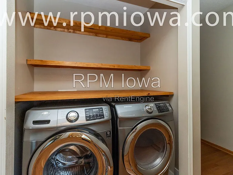 770 SE Harper Dr — Photo 8