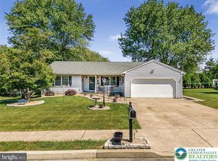 527 Hamsher Ave, Topton, PA 19562