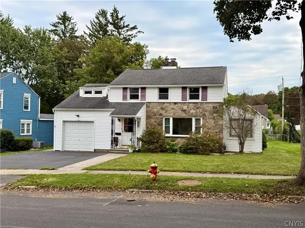 2643 Remington Rd, Utica, NY 13501