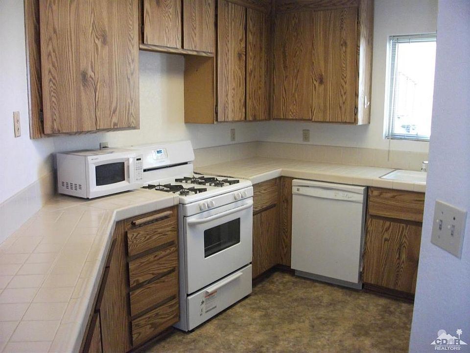 Quail Lakes Racquet Club Apartments - Indio, CA | Zillow