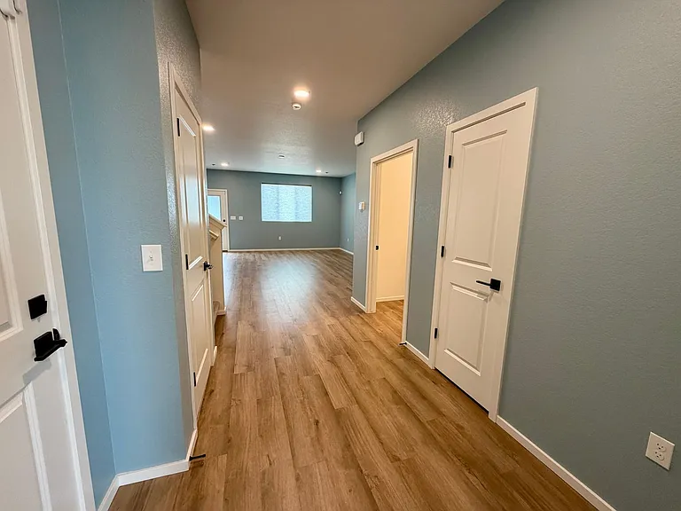 716 Galloway Dr — Photo 7