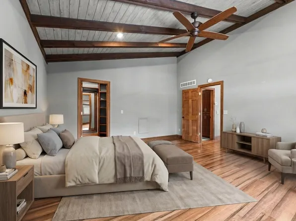 9708 Mill Creek Dr, Eden Prairie, MN 55347