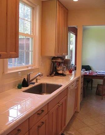 3rd image of 409 Moorland St