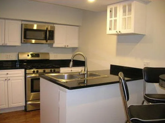 1103 W North Shore Ave — Photo 3