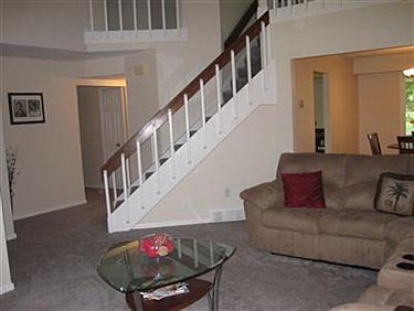 4th image of 16648 Southview Ln
