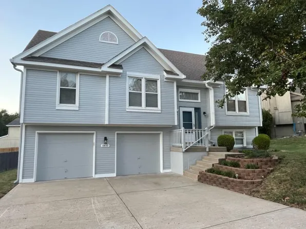 8410 N Winan Ave, Kansas City, MO 64153