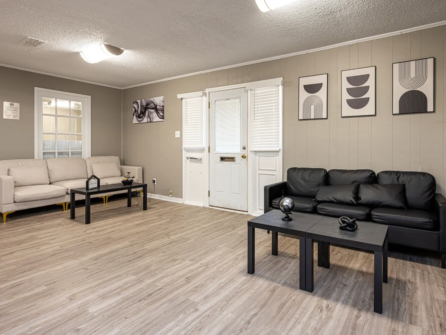 Bayou Apartments — Photo 1