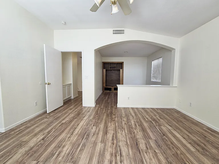 1900 Villa Vista Way — Photo 22