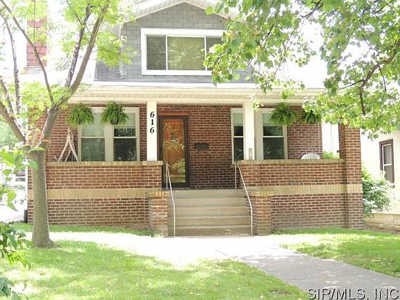FULL BRICK FULL OF CHARACTER