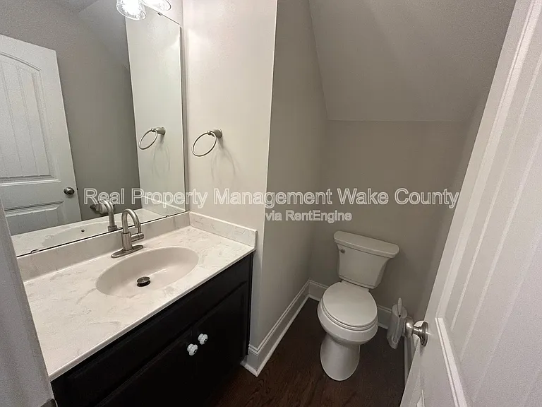 5412 Robbins Dr — Photo 19
