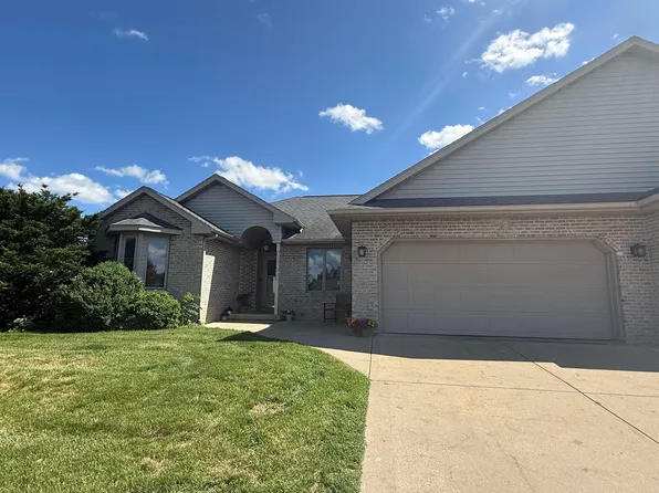 376 Concord Dr, Oregon, WI 53575