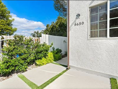 6650 Valley Circle Blvd, West Hills, CA, 91307