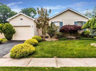 42 Murray Hill Ter, Marlboro, NJ 07746