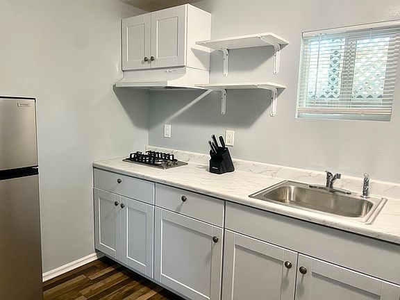 3rd image of 5827 Agra St