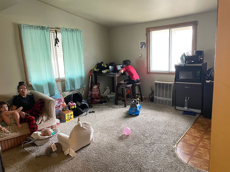 1st image of 3338 S Whitnall Ave #7